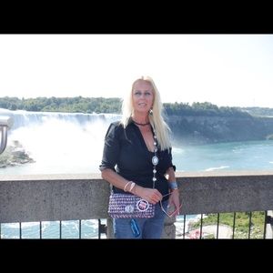 Meet your Posher, Kathy-lynn